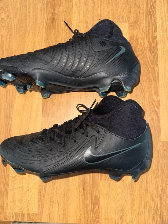 Nike Other - Youth Nike Phantom Luna Black Teal Soccer Cleats